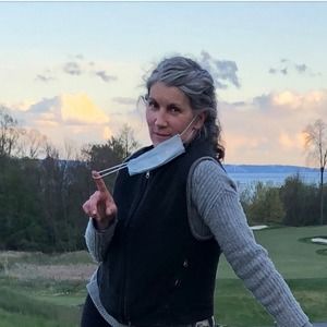 Meet your Posher, Lisa